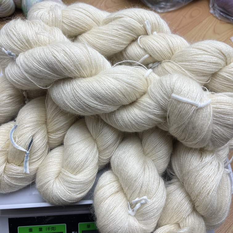 丝驼 奢华白厂丝幼羊驼 70%丝30%驼 高级香槟色 柔软亲肤至尊享受