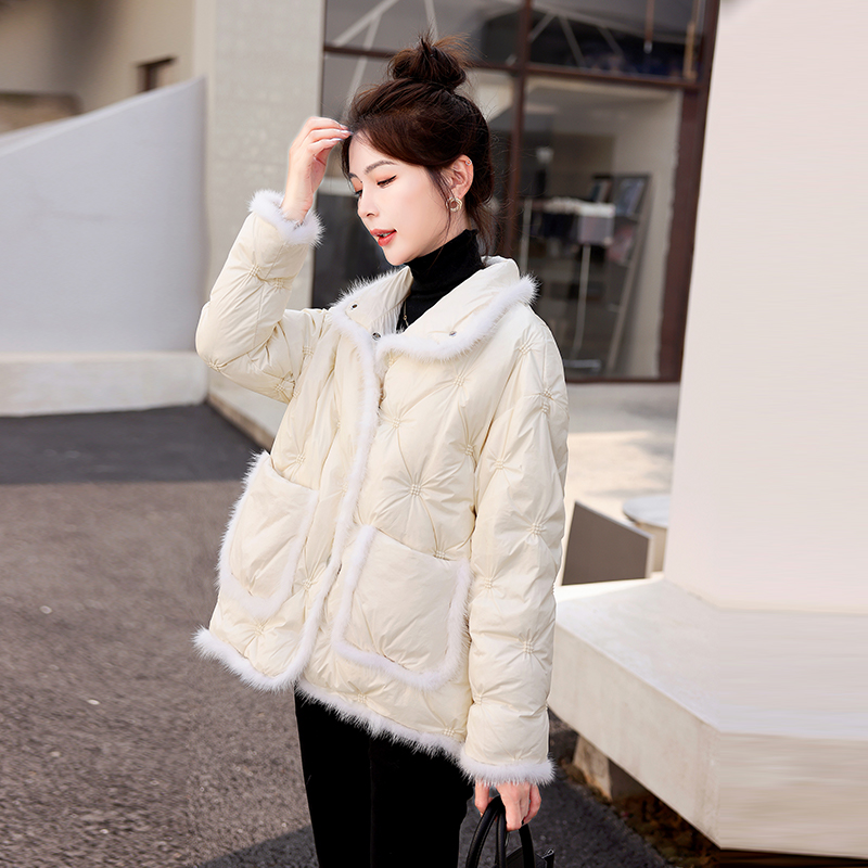 小个子白色水貂毛羽绒服女短款刺绣加厚保暖白鸭绒外套2025冬棉服