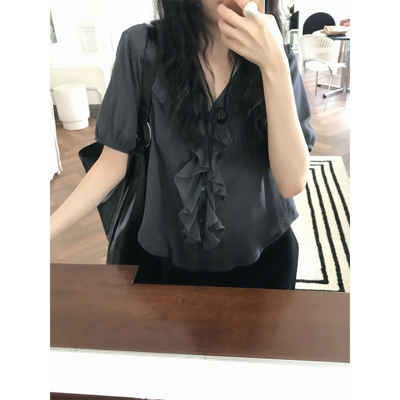 温柔风洋气松弛感简约宽松百搭短袖V领泡泡袖荷叶边衬衫上衣女夏