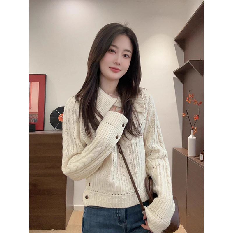 韩版高级感翻领麻花毛衣女秋冬季慵懒风显瘦内搭套头长袖针织上衣