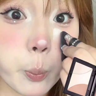 眼前一亮又一亮！三色修容高光腮红哑光面部提亮鼻影眼影三合一