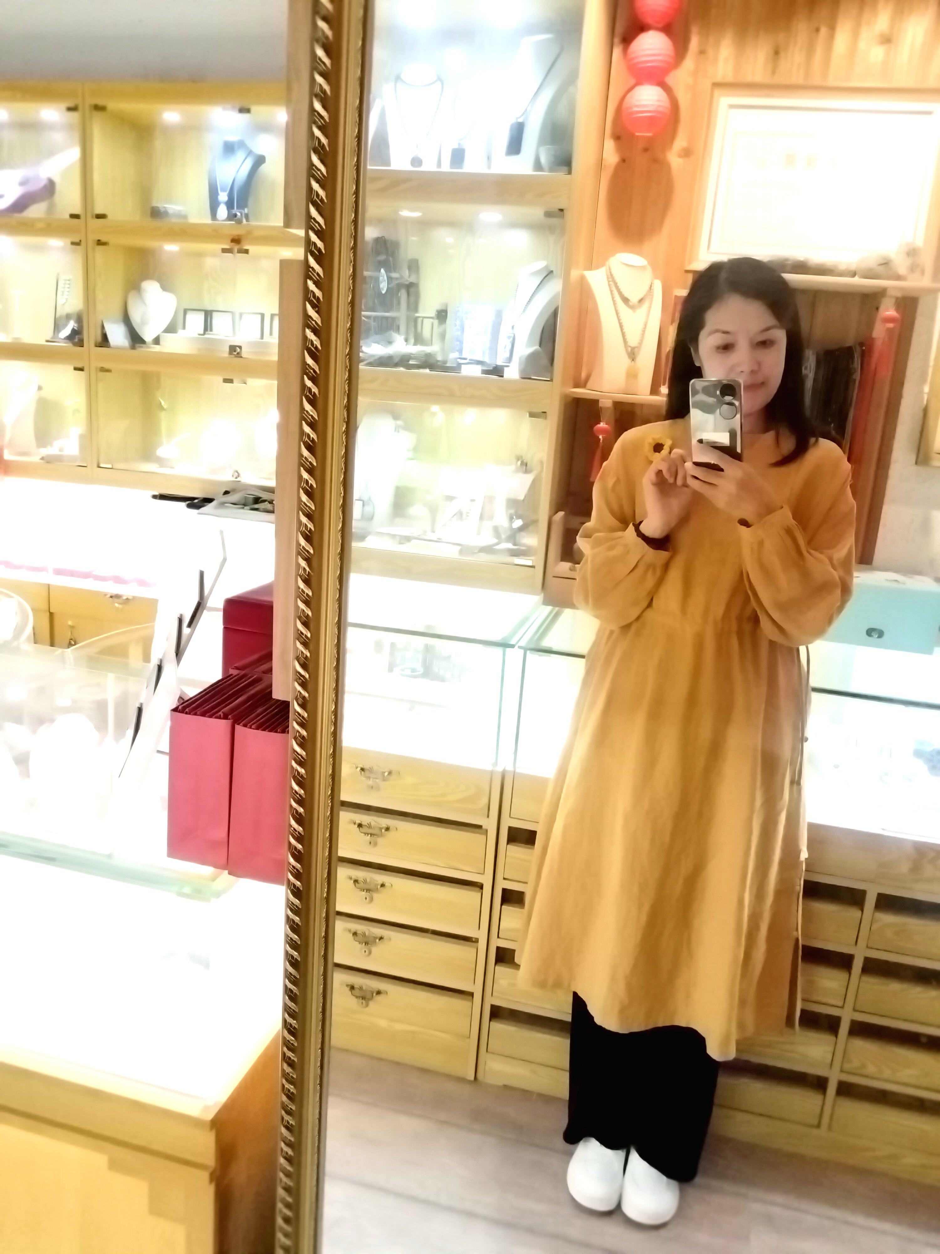 皆婵®【南橙】2024春秋设计师款长袖纯亚麻文艺圆领连衣裙女