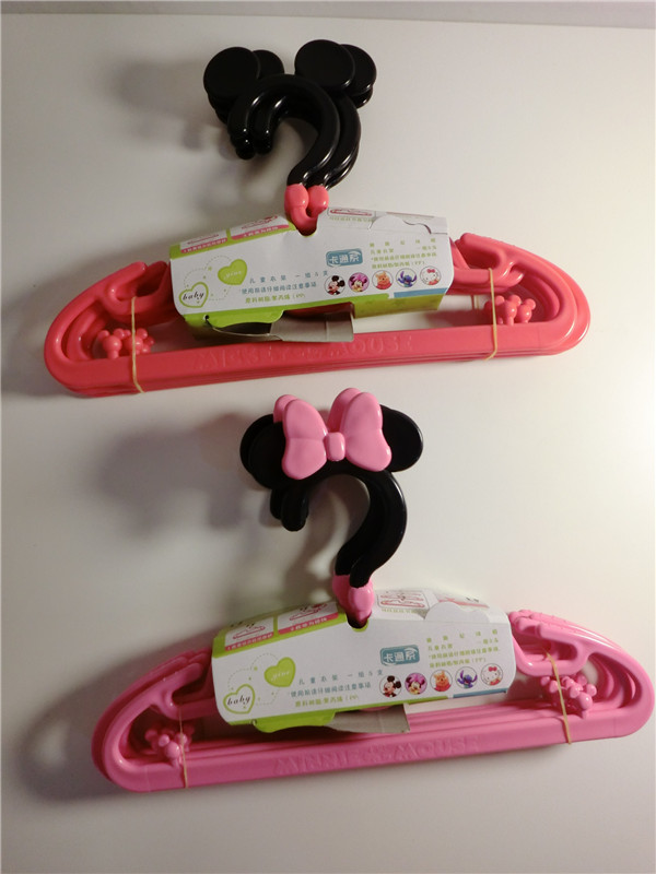Japan Same item customized Mickey Minnie Cartoon baby children Baby clothes Plastic Multi functional clothes hanger 5in the Storage consolidation , Wash clothing/Sun/Care Products , Hanger  category - from Buy2taobao.com to provide professional Taobao agent buy service