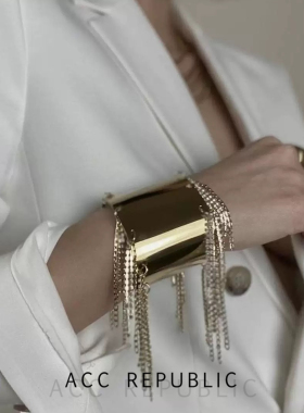 ACC REPUBLIC 复古重工小众时尚配饰原创高级感流苏手镯臂环女