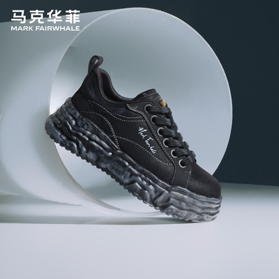 马克华菲黑色休闲板鞋男款