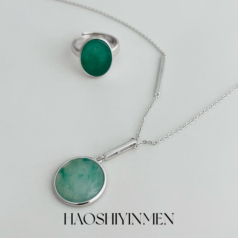 设计师款S925纯银天然翡翠无事牌项链女时尚百搭简约圆牌毛衣链