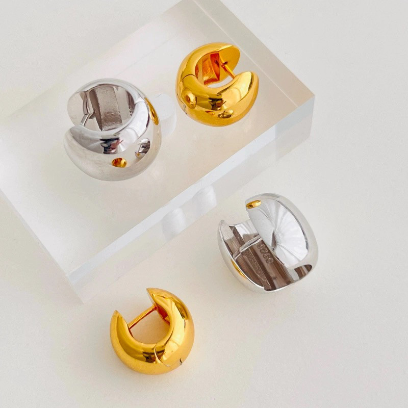 小众设计师通体S925纯银镀铑金光面耳环简约百搭时尚轻奢小众耳环,饰品/流行首饰/时尚饰品新,银饰耳饰,淘宝优惠券,粉丝福利购,淘宝优惠卷