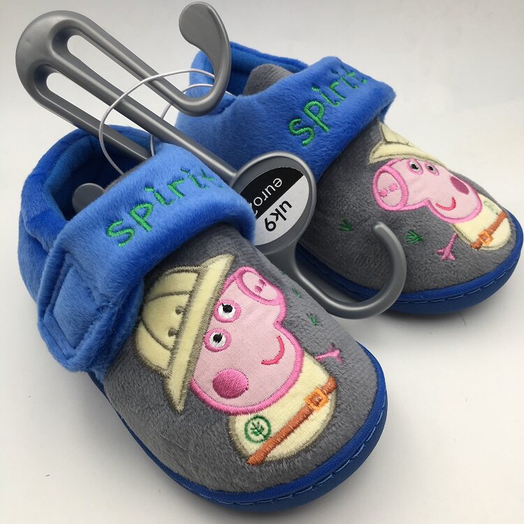 Pepe pig Forward near Boy girl Velcro Indoor shoes Kindergarten shoesin the Shoes/Baby Shoes/Parent-child shoes , Mianxie  category - from Buy2taobao.com to provide professional Taobao agent buy service