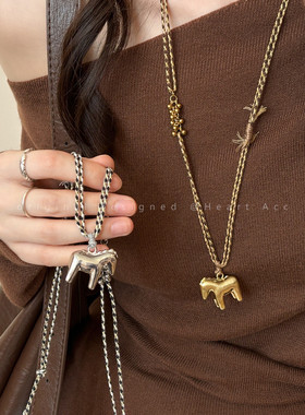 小马吊坠编绳项链女小众独特萌趣设计毛衣链日常百搭秋冬复古配饰