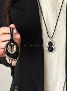 葫芦吊坠皮绳项链女时尚复古秋冬长款毛衣链小众高级感百搭卫衣链