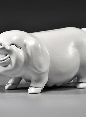 白色实木质猪摆件木制十二生肖木头雕刻小猪吉祥物家居装饰工艺品
