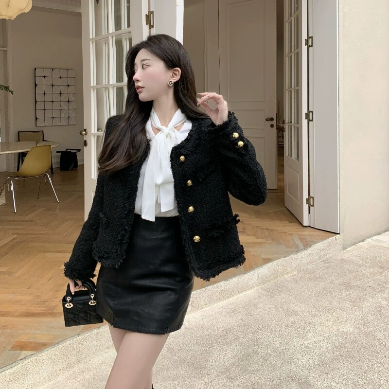 新款气质淑女小香风外套女粗花呢开衫保暖短款上衣，券后111元