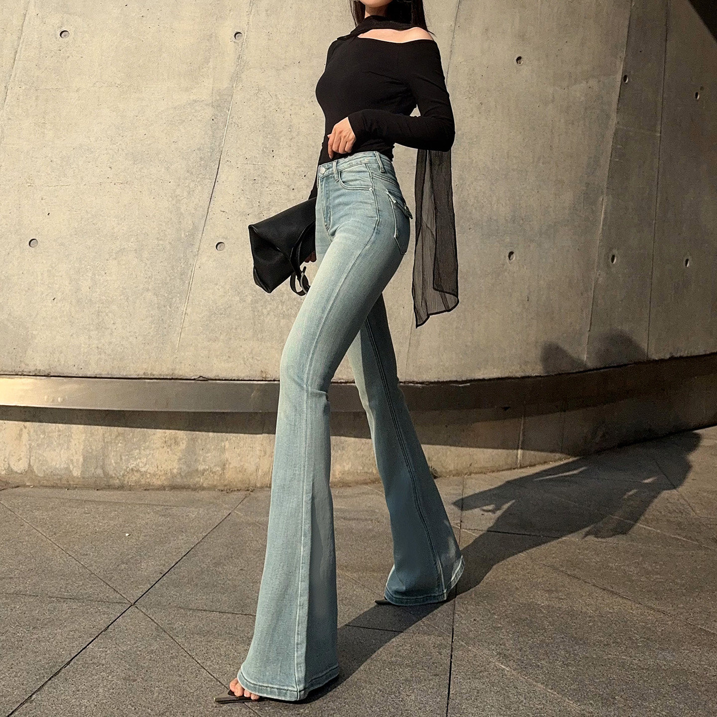 杨杨 浅蓝色后口袋提臀微喇叭牛仔裤女春秋高腰显腿长弹力长裤,女装/女士精品,牛仔裤,淘宝优惠券,粉丝福利购,淘宝优惠卷