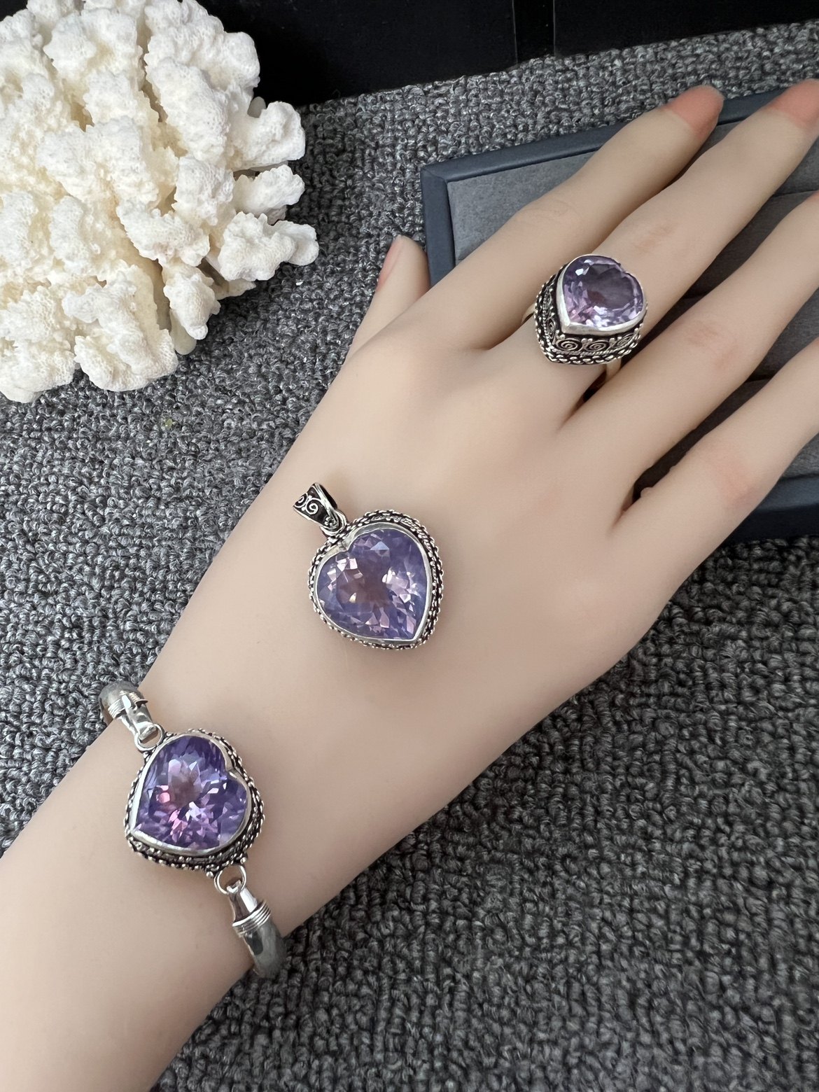 NEPAL HANDMADE INLAY NATURAL LAVENDER AMETHYST SILVER PENDANT RING SILVER BRACELET