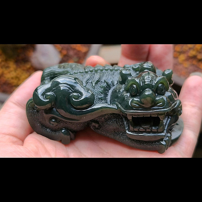 6409和田玉貔貅手把件把玩摆件男女高端玉石霸王皮丘天然招财神兽