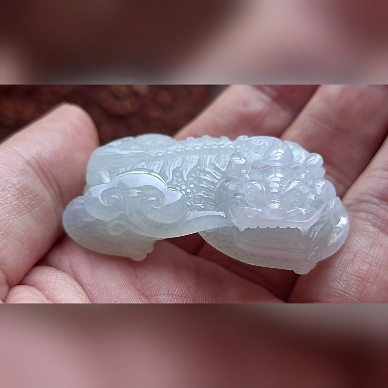 4738翡翠貔貅吊坠男女冰糯种高端玉石器霸王皮丘挂件天然A货招财
