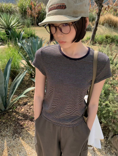 显瘦百搭圆领白t短款 修身 上衣7811 T恤女2026春夏新款 撞色条纹短袖