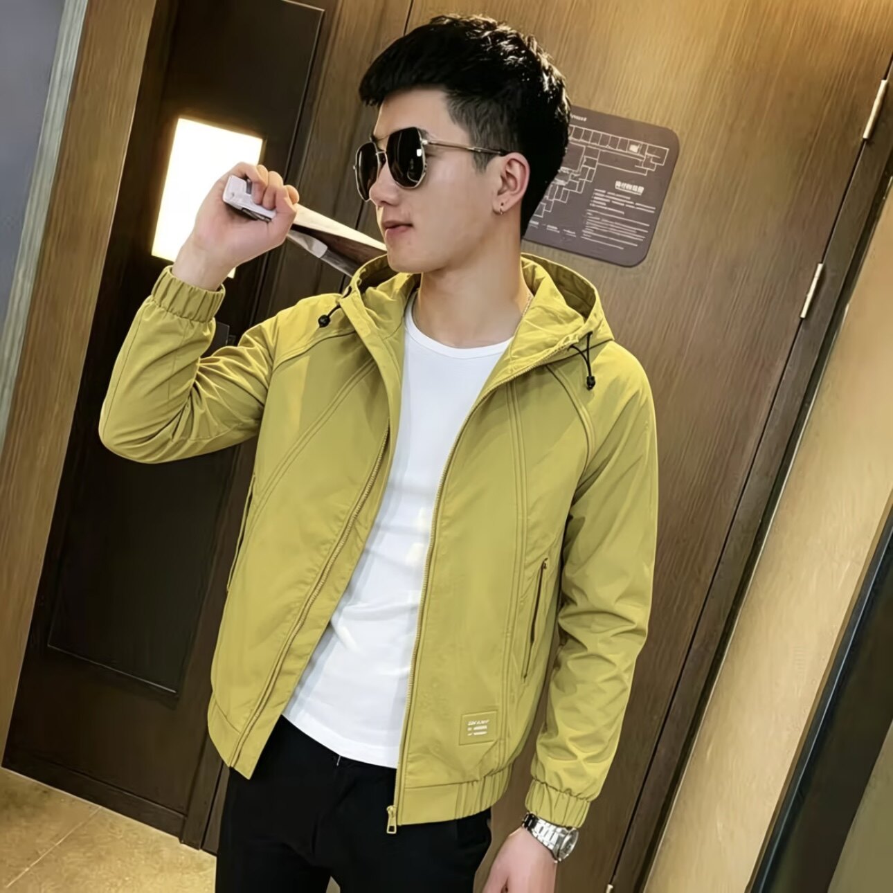 高质量百搭连帽夹克外套气质显瘦修身个性时尚潮流春秋款外套帅气