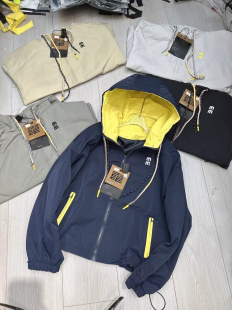 利索显瘦撞色时尚抽绳连帽冲锋衣2025女休闲百搭短款夹克外套上衣