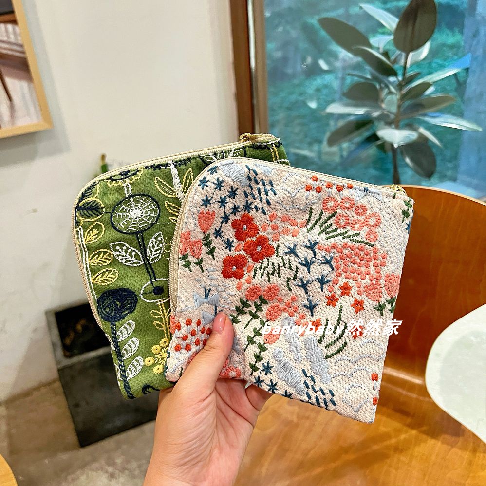 日系刺绣棉麻收纳包L型拉链零钱包化妆包充电宝钥匙收纳包