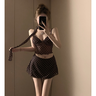 新款 泳衣女性感纯欲小胸显瘦海岛度假温泉夏 波点分体比基尼裙式