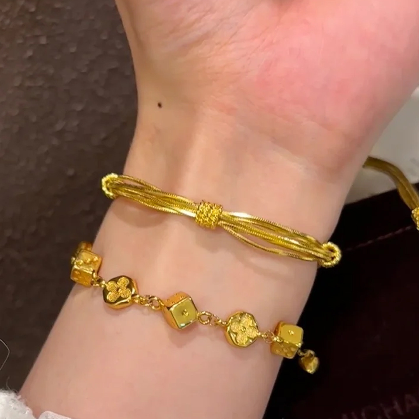 仿黄金色爆闪鎏光多层蛇骨手链女