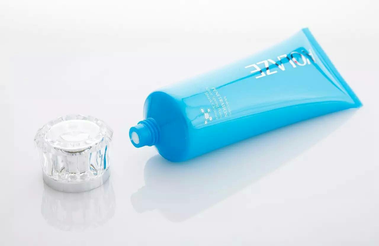 专柜正品　雅莱姿 活泉润透细致洁面乳120ml 抢购正品
