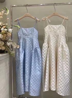 alwaysiris 媛鸢/2021春coline时尚立体设计感中长款吊带连衣裙