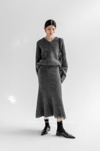 alwaysiris 媛鸢/2023aw coline经典气质简约V领羊驼毛鱼尾裙套装