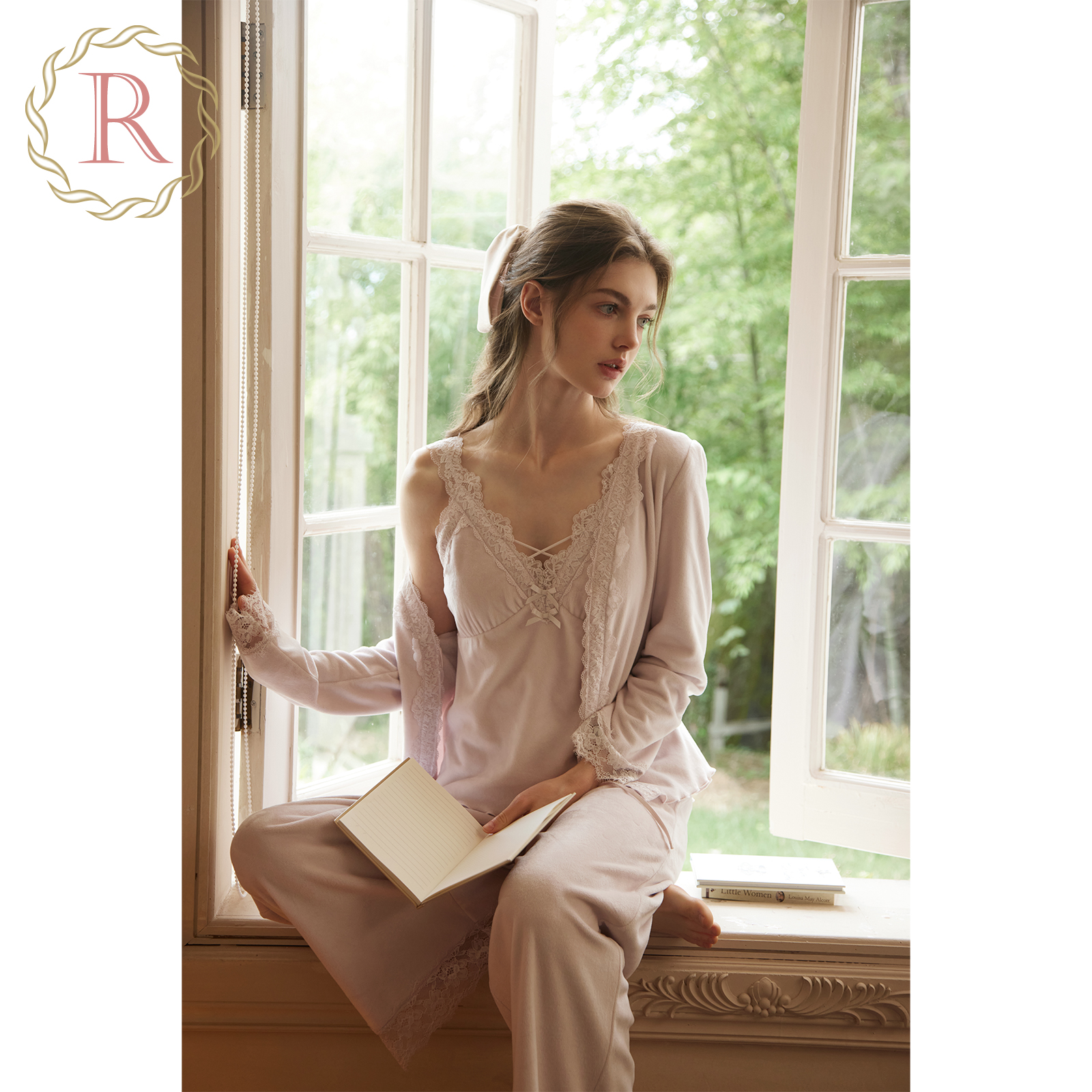 纯欲少女法式性感气质海岛绒套装