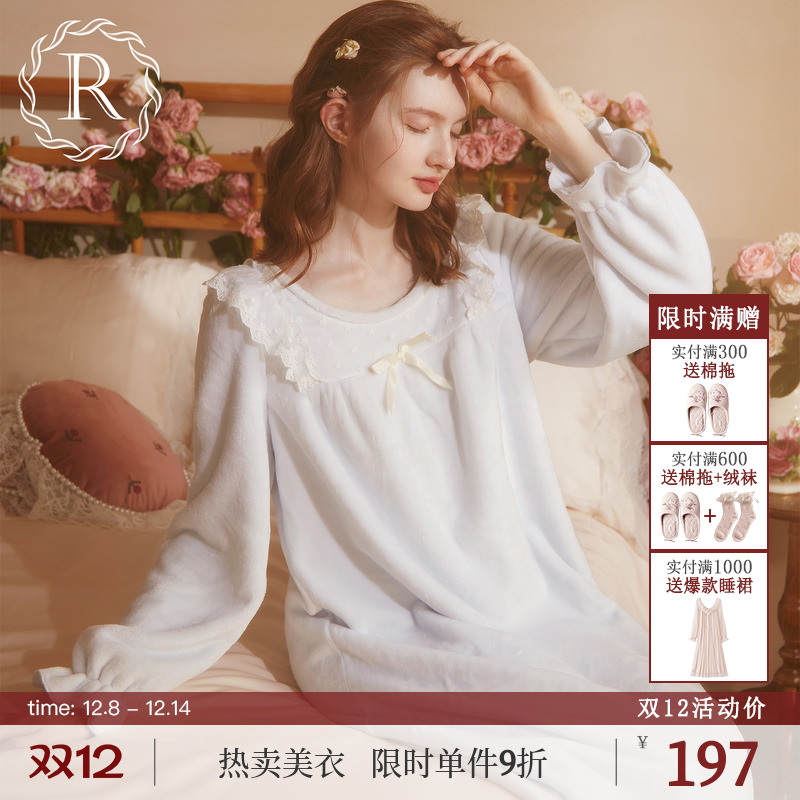 RoseTree雪花刺绣飞袖法兰绒睡裙