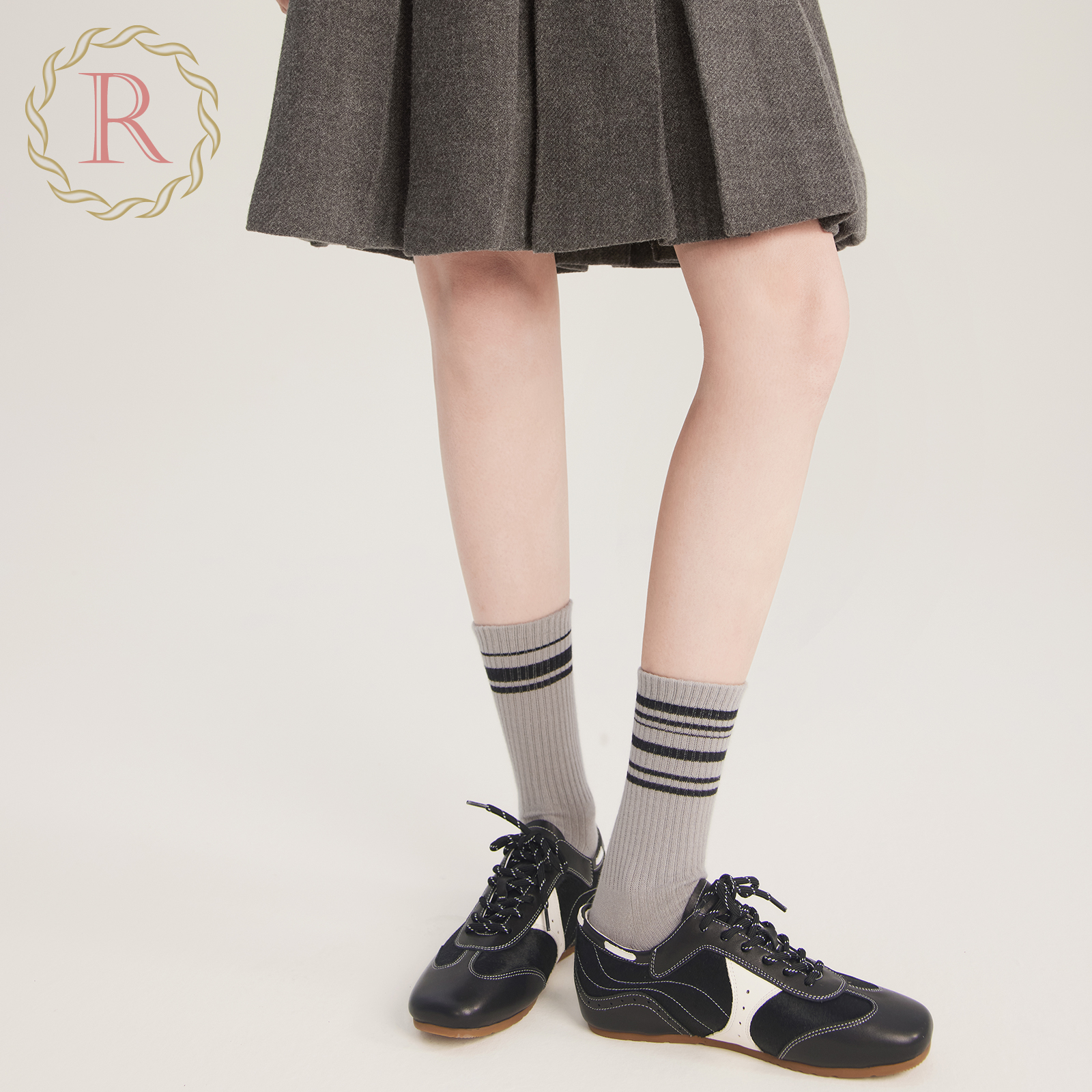 不对称条纹提花运动中筒袜