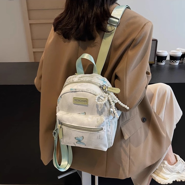 双肩包女旅游轻便高颜值小型迷你小书包2025新款可爱超火小背包