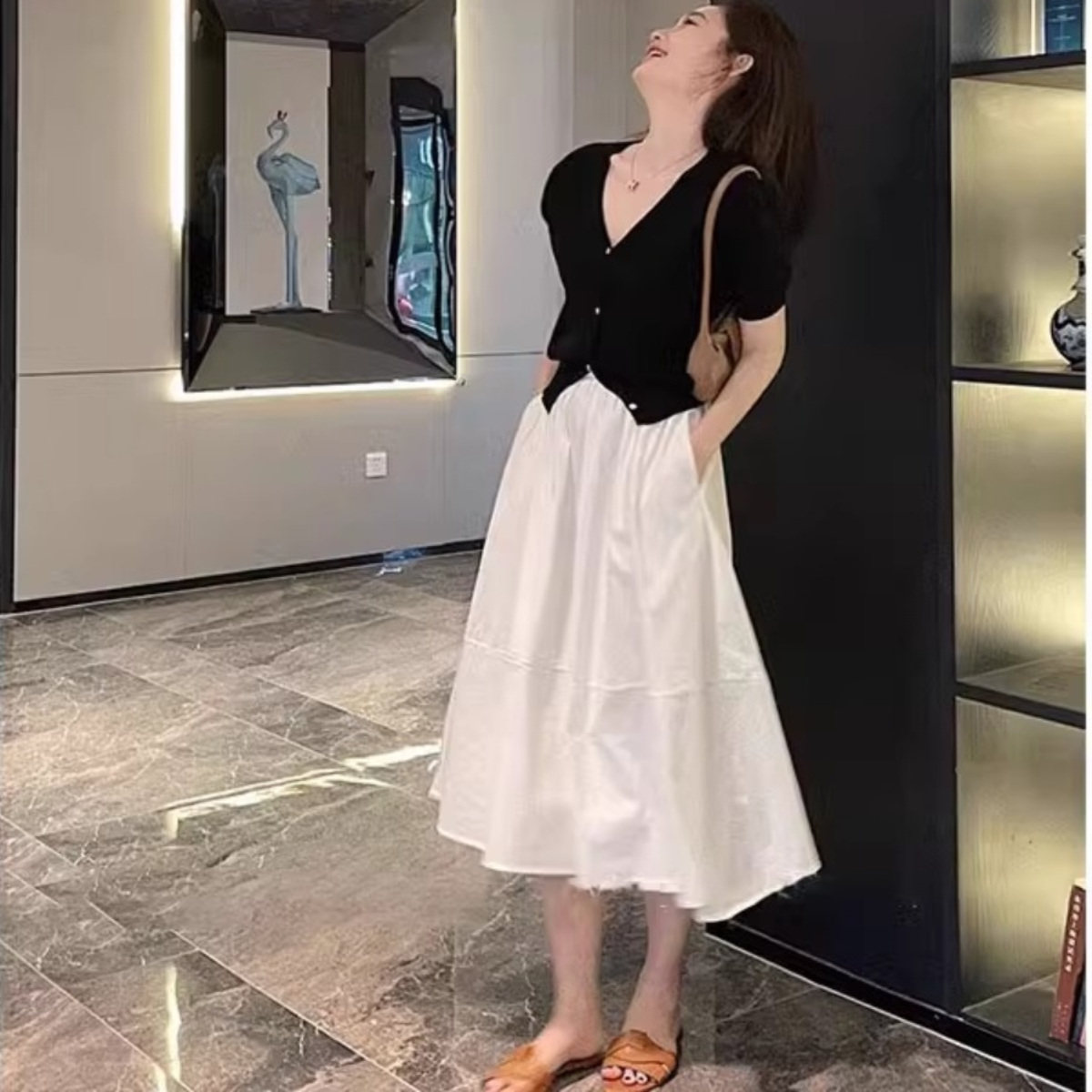 半身裙女2026新款春夏大码松紧高腰伞裙子遮胯气质百搭白色中长裙