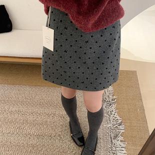 高级感波点半身裙 灰色a字裙子胖m遮胯爆款 毛呢短裙女秋冬新款 大码