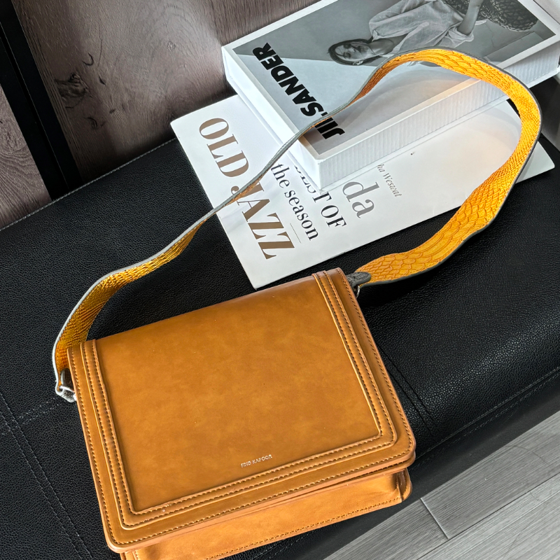 韩国findkapoor豆腐块包宽肩带包