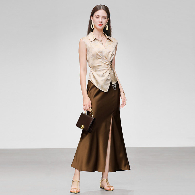 2026夏季新款气质V领无袖扭结提花上衣+绣花高腰醋酸缎半裙套装女