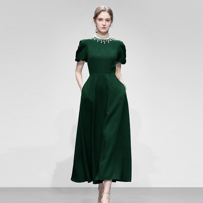 2025夏季新款时尚复古赫本风长裙订珠钻条领收腰大摆墨绿连衣裙女