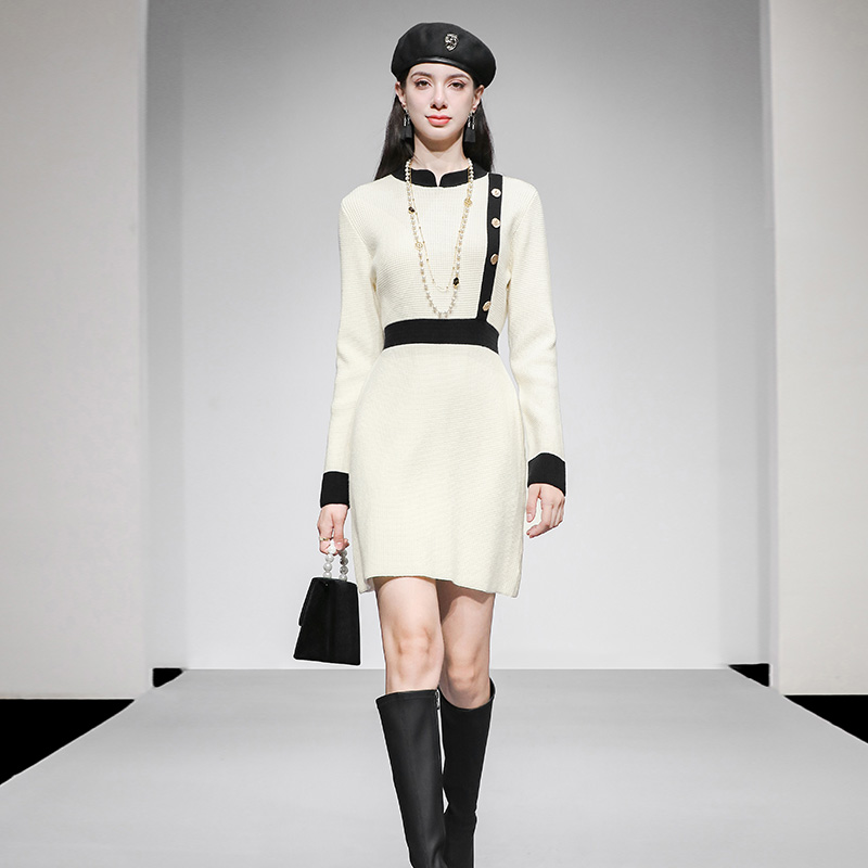 2025秋冬季时尚高级感撞色设计通勤毛衣连衣裙百搭打底衫女装