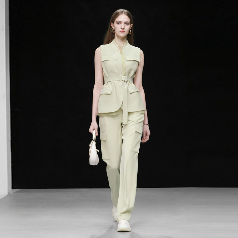 2026夏季新款时尚休闲无袖马甲外套上衣+百搭长裤工装风套装女装