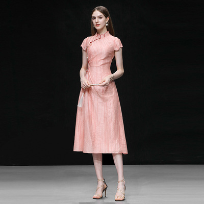 2025夏季新款新中式设计感花瓣领天丝透气收腰大摆旗袍连衣裙