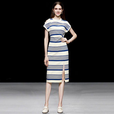 2025夏季新款女装气质条纹露肩修身收腰显瘦开衩连衣裙长裙裙子