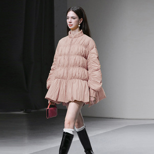 2025冬季新款时尚休闲减龄灯笼袖宽松A摆羽绒服加厚90羽绒服外套