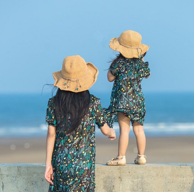 女童草帽婴儿夏凉帽清新公主宝宝遮阳帽亲子太阳帽镂空大檐气质帽