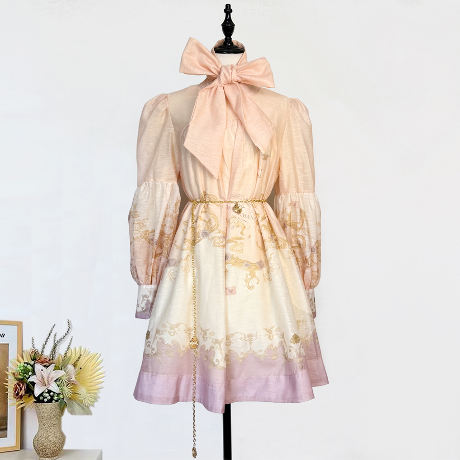 2026法式宫廷风复古印花立领泡泡灯笼袖宽松系带连衣裙短大摆伞裙