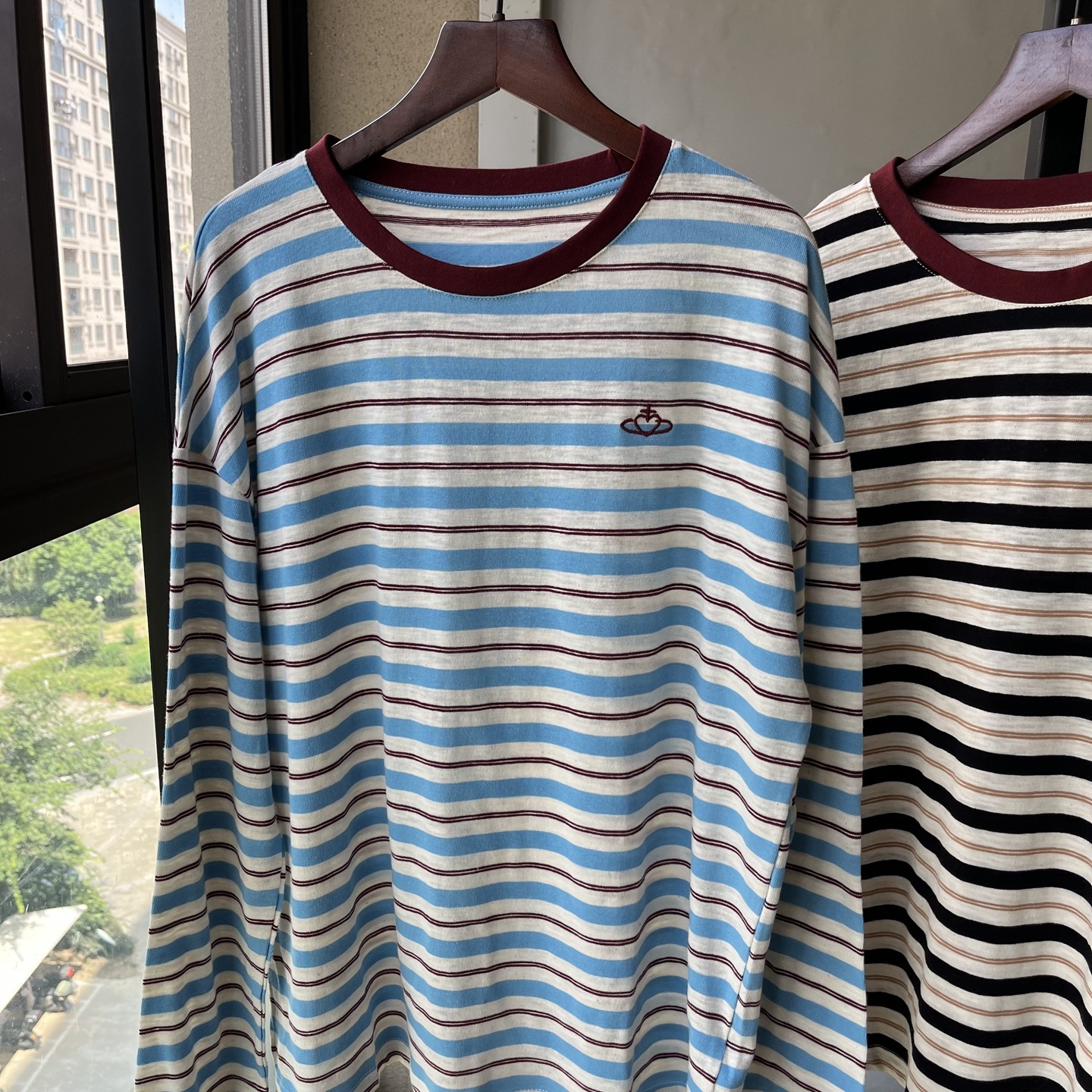 早秋打底衫！松弛感宽松舒适棉质刺绣条纹长袖T恤女休闲百搭上衣,女装/女士精品,T恤,淘宝优惠券,粉丝福利购,淘宝优惠卷