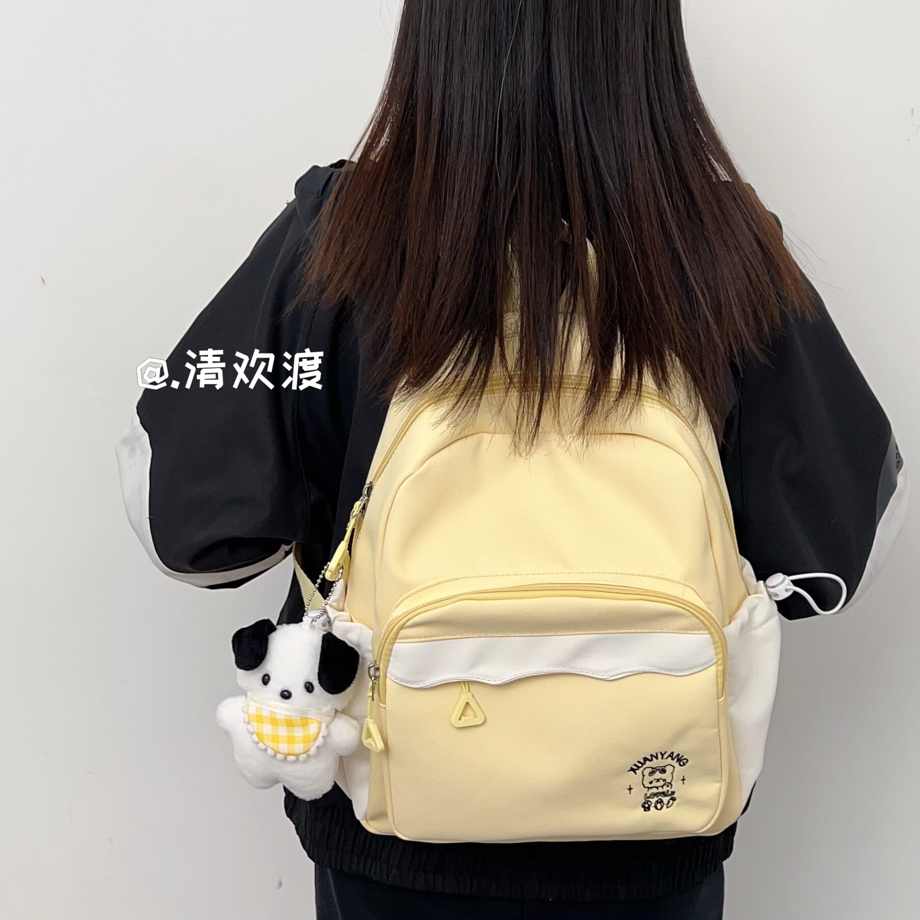 简约百搭通勤逛街双肩包带作业小学生上课小书包女出游高级感背包