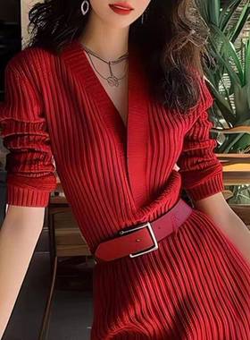 红色针织连衣裙2024早秋新款秋装气质感收腰长裙法式裙子女装