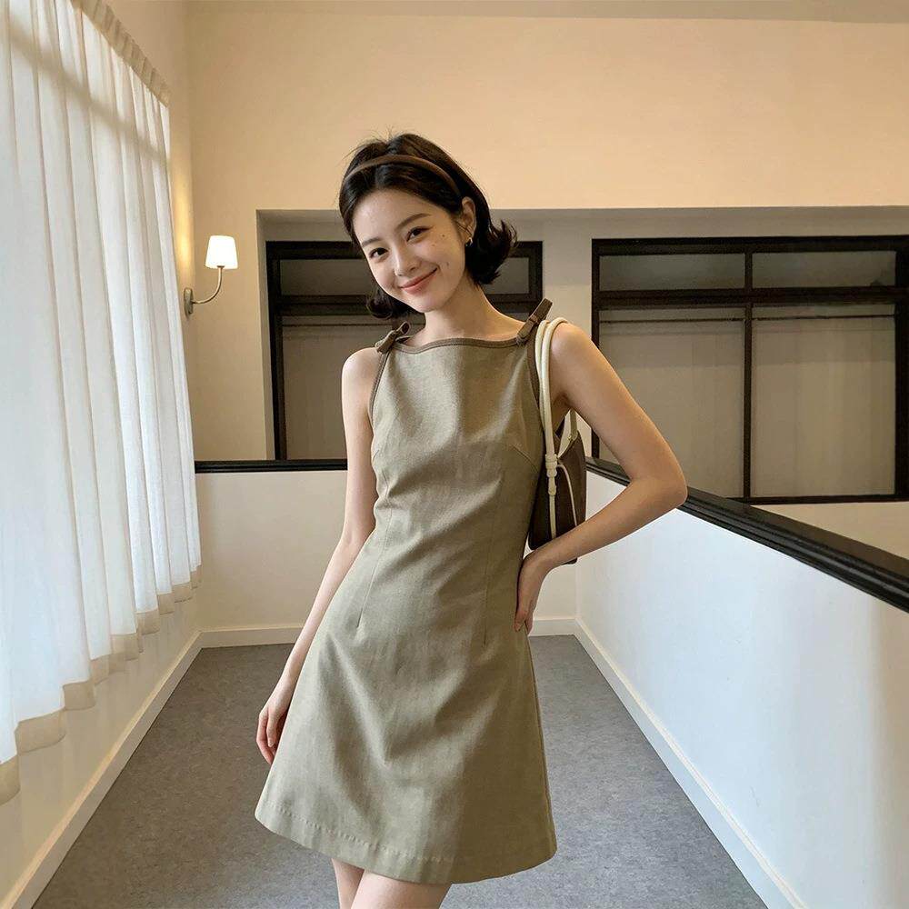 法式复古肌理一字领无袖蝴蝶结背心裙女夏季小个子A字短款连衣裙