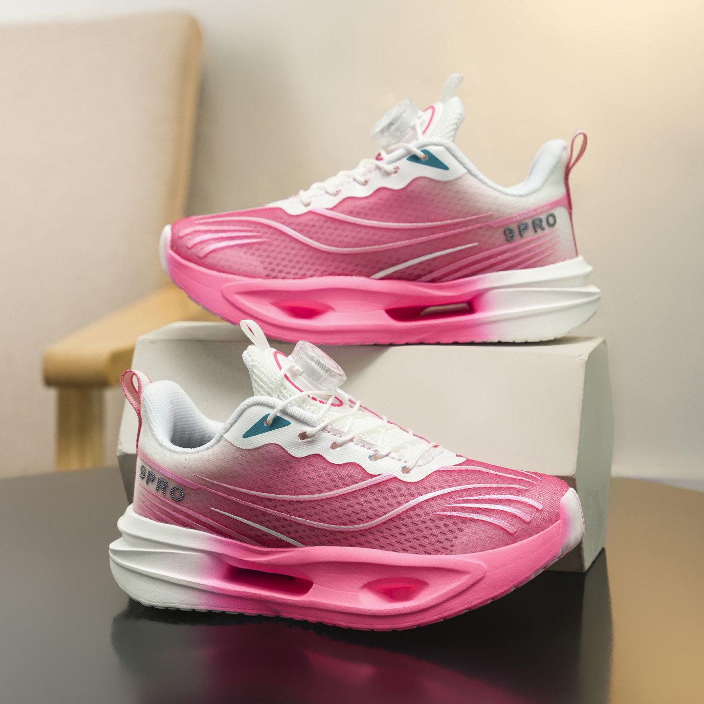 赤兔9pro女童跑步鞋夏季透气网面旋转扣超轻减震运动鞋儿童单网鞋